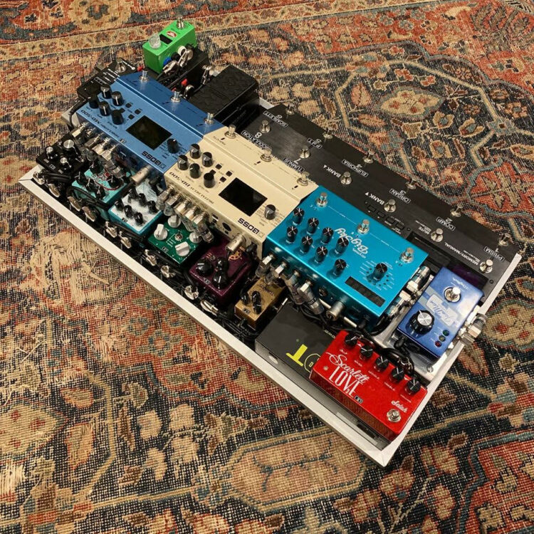 The Flat Pedalboard from G.O.M.C. Cases Pedal Haven