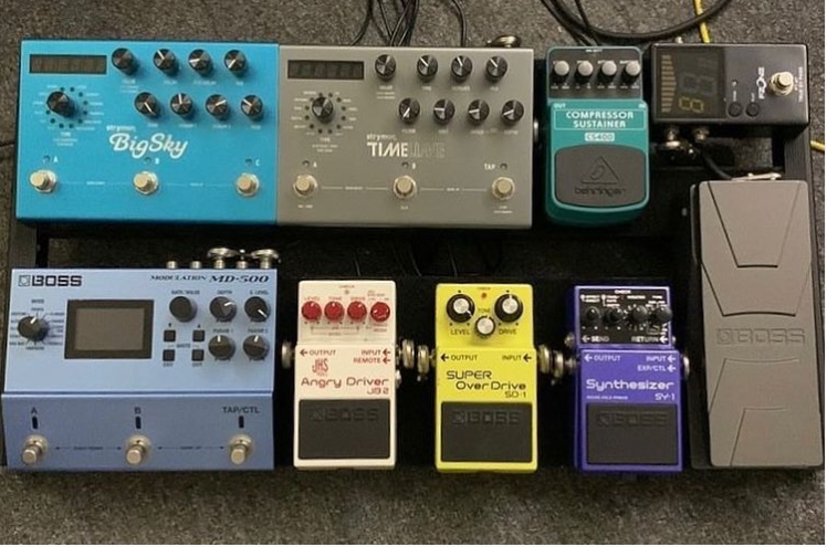 social pollution's pedalboard